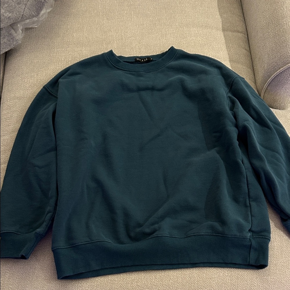 Amazon Efan Crewneck